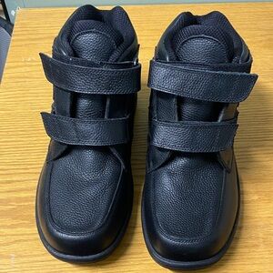 Orthofeet Glacier Gorge Black Strap Boots Size 10W